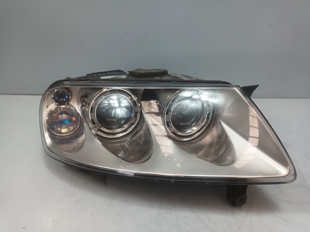 Luz direita 7L6941018BG VAG