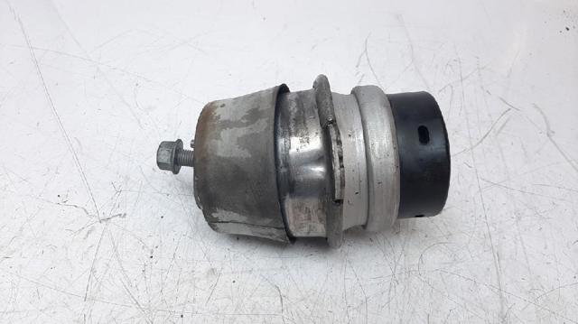 Coxim (suporte) esquerdo/direito de motor 7L8199131F PORSCHE