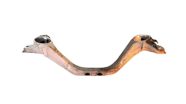 Viga de fixação de motor 7L8199207A PORSCHE
