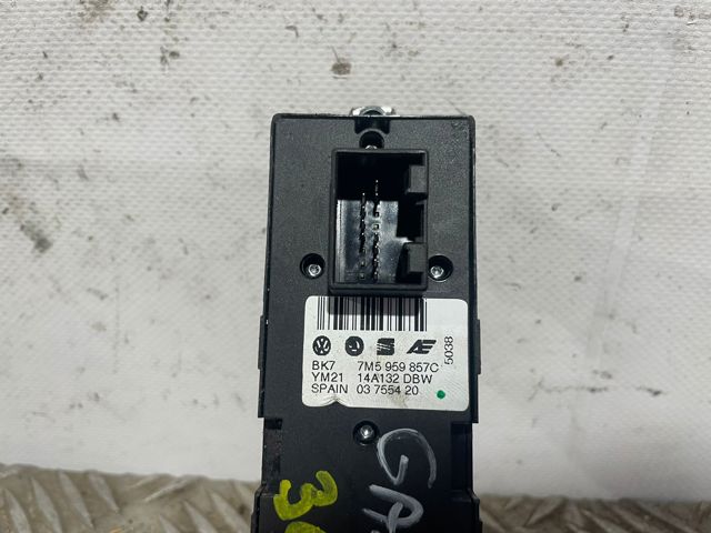 7M5959857C Ford