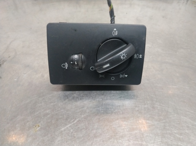 Comutador das luzes no "painel de instrumentos" 7M5T13A024LA FORD