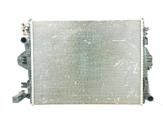 Radiador de esfriamento de motor 7P0121253A VAG