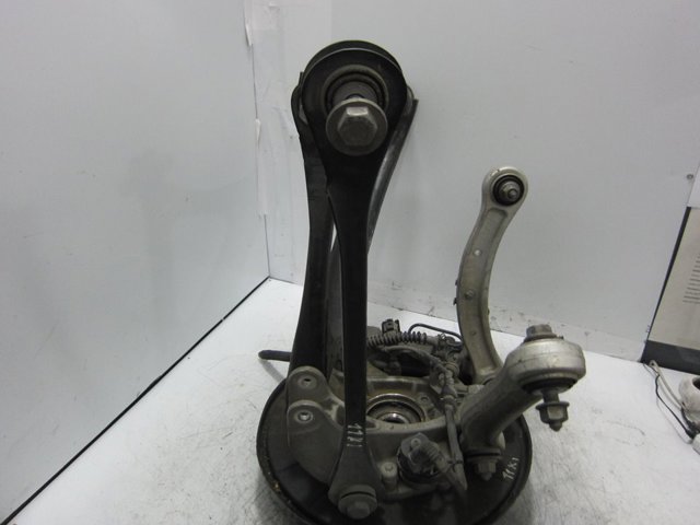 Barra transversal de suspensão traseira 7P0501531 PORSCHE