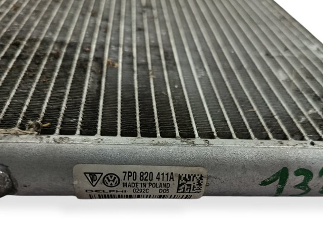 Radiador de aparelho de ar condicionado 7P0820411A PORSCHE
