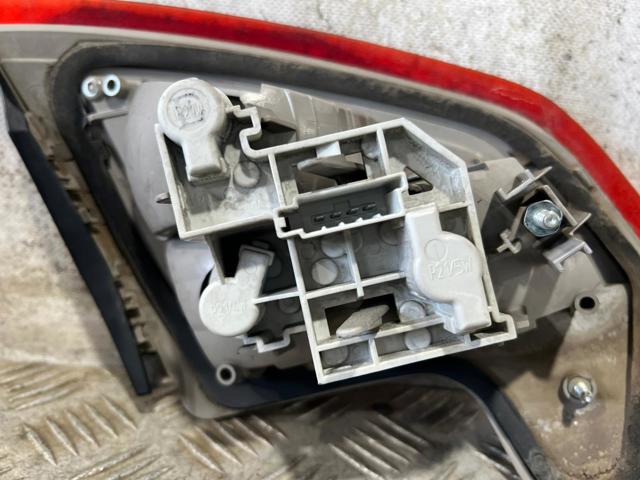 Lanterna traseira direita interna 7S7113A602 FORD