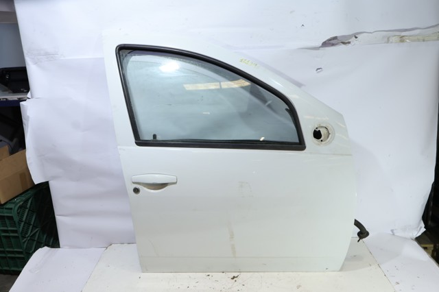 Porta dianteira direita 801007358R RENAULT