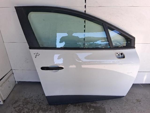 Porta dianteira direita 801008302R RENAULT
