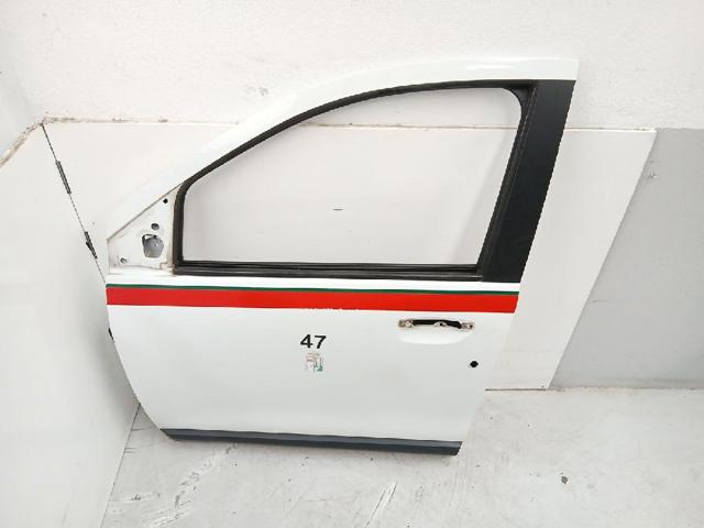 Porta dianteira esquerda 801014466R RENAULT