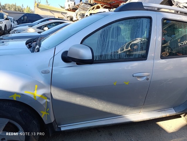 Porta dianteira esquerda 801015127R RENAULT