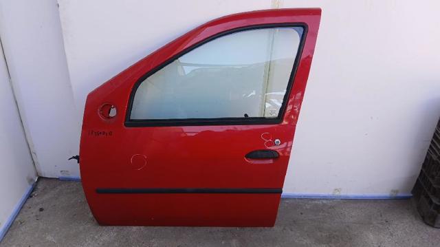 Porta dianteira esquerda 801016598R RENAULT
