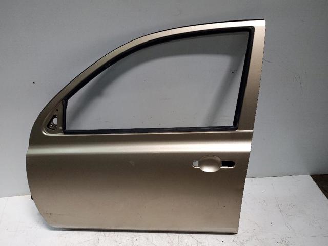 Porta dianteira esquerda 80101AX130 NISSAN