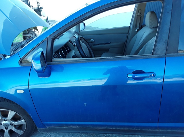Porta dianteira esquerda para Nissan Tiida C11X