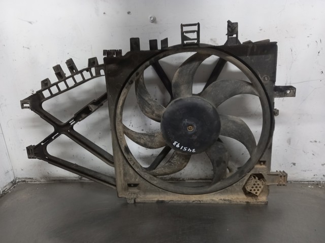 Radiador de esfriamento de motor 8038845 OPEL