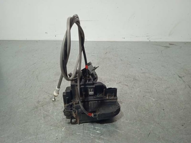 Fecho da porta dianteira direita 805009U10C NISSAN
