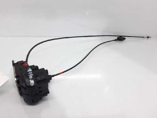 Fecho da porta dianteira direita 805009U10C NISSAN