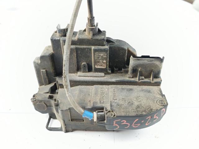 Fecho da porta dianteira direita 80500EY10D NISSAN