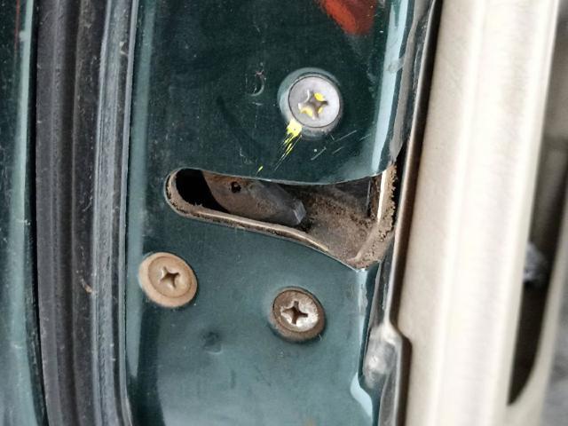 Comprar  Terrano II R20