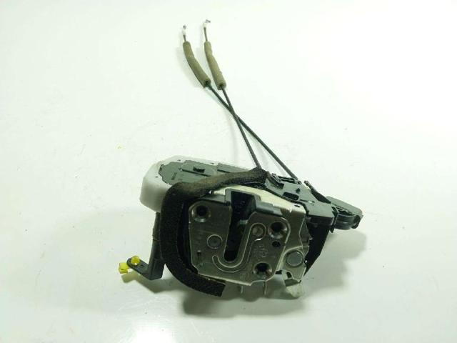 Fecho da porta dianteira esquerda 805014CC0A NISSAN