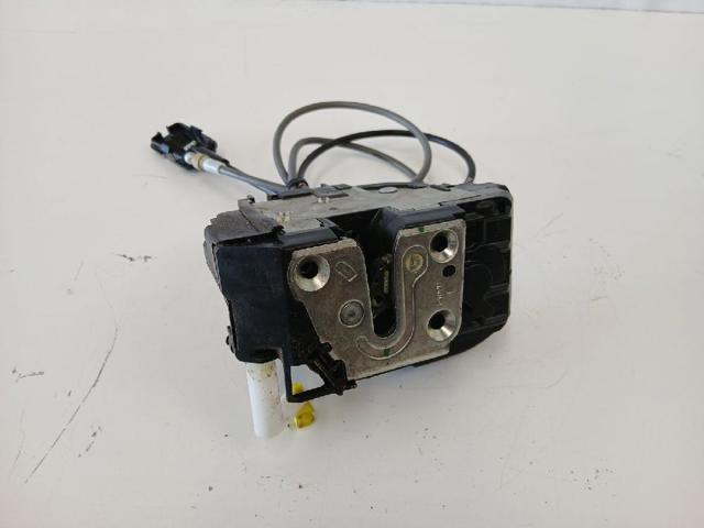 Fecho da porta dianteira esquerda 805019U10B NISSAN