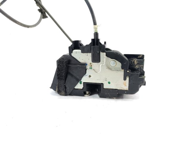 Fecho da porta dianteira esquerda 80501BA60C NISSAN