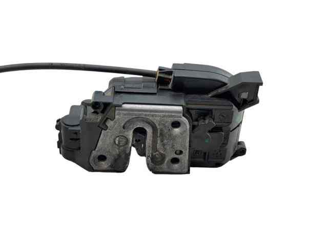Fecho da porta dianteira direita 805020009R RENAULT