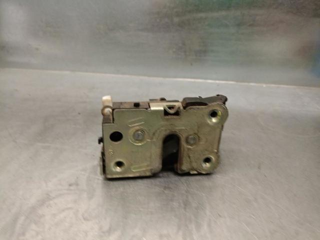 Fecho da porta dianteira direita 8050200QAJ NISSAN