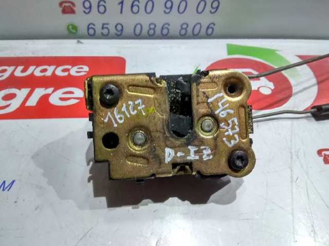 Fecho da porta dianteira esquerda 8050300Q0B NISSAN