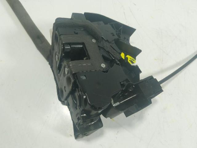 Fecho da porta dianteira esquerda 805032236R RENAULT