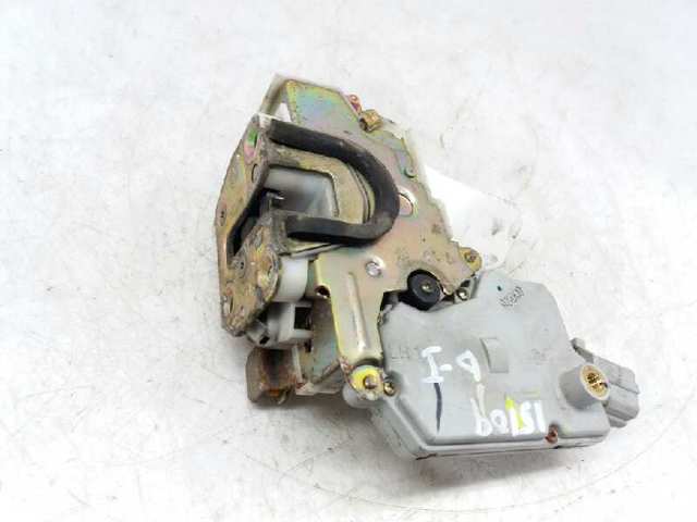 Fecho da porta dianteira esquerda para Nissan Primera P11