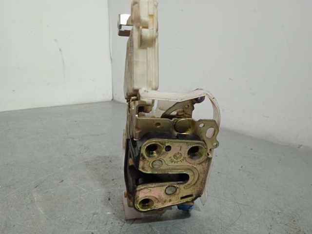 Motor acionador de abertura/fechamento da porta dianteira esquerda 80553AA210 NISSAN