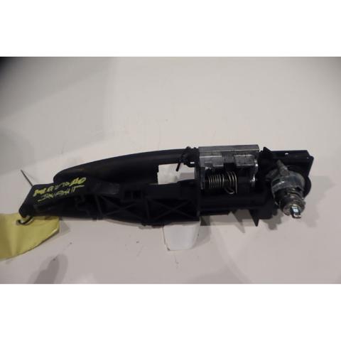 Suporte de maçaneta externa da porta dianteira esquerda 806079208R OPEL