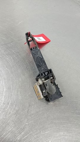 Suporte de maçaneta externa da porta dianteira esquerda 80611EB30B NISSAN