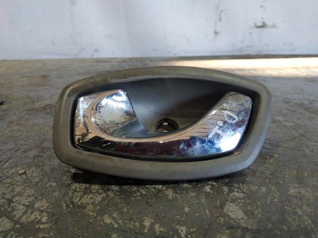 806700006R Renault (RVI)