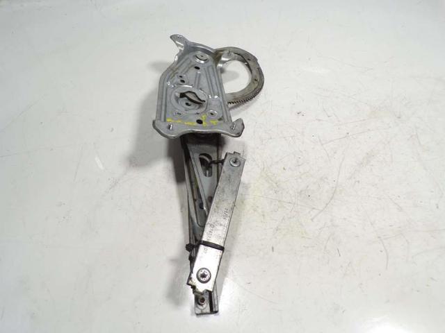Mecanismo de acionamento de vidro da porta dianteira esquerda 807218465R RENAULT