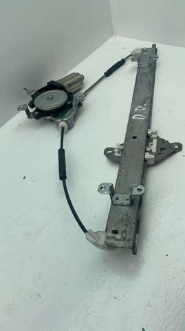 Motor de acionamento de vidro da porta dianteira direita 8073089912 NISSAN
