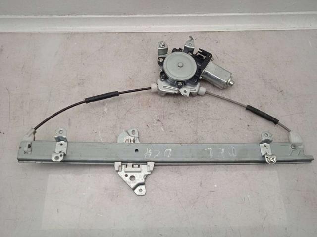 Motor de acionamento de vidro da porta dianteira direita 807308991C NISSAN