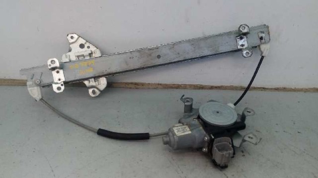 Motor de acionamento de vidro da porta dianteira direita 80730JX30B NISSAN
