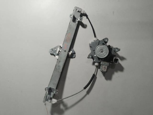Motor de acionamento de vidro da porta dianteira direita 80730JX30B NISSAN