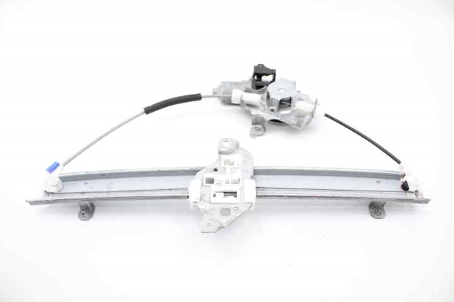 Motor de acionamento de vidro da porta dianteira direita 80730JX30B NISSAN