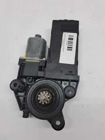 Motor de acionamento de vidro da porta dianteira esquerda 807310246R RENAULT