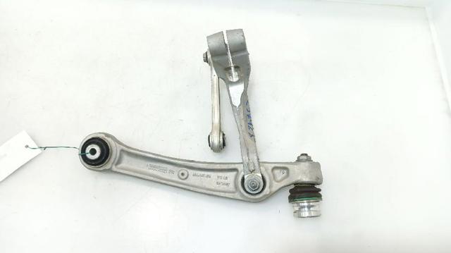 Braço oscilante inferior direito de suspensão dianteira 80A407152A VAG