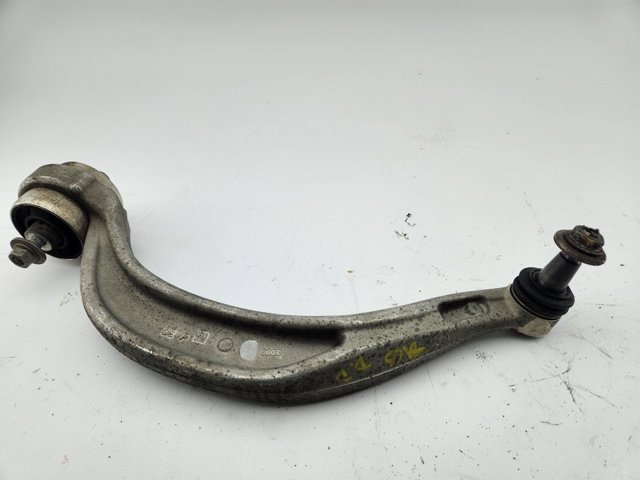 Braço oscilante inferior direito de suspensão dianteira 80A407696D VAG