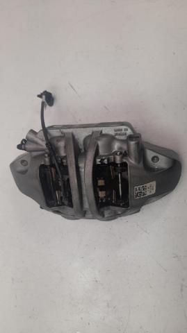 Suporte do freio dianteiro esquerdo 80A615105CF VAG