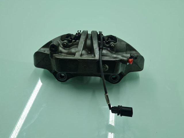 Suporte do freio dianteiro esquerdo 80A615105CF VAG