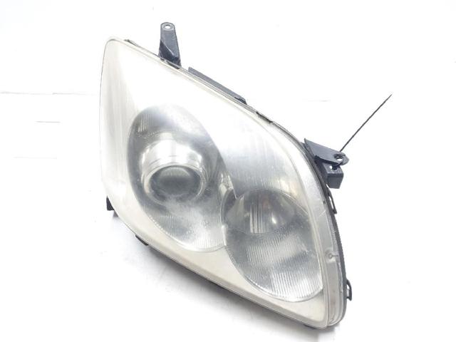 Luz direita 8113005211 TOYOTA