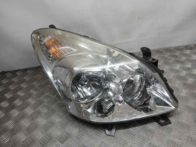 Luz direita 811300F010 TOYOTA