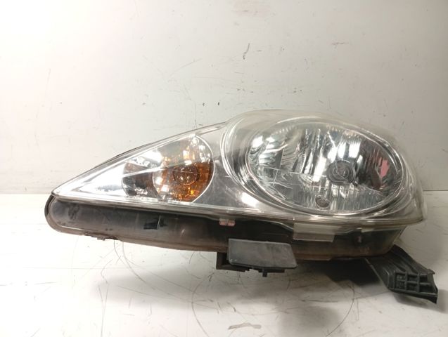 Luz esquerda 811500H030 PEUGEOT