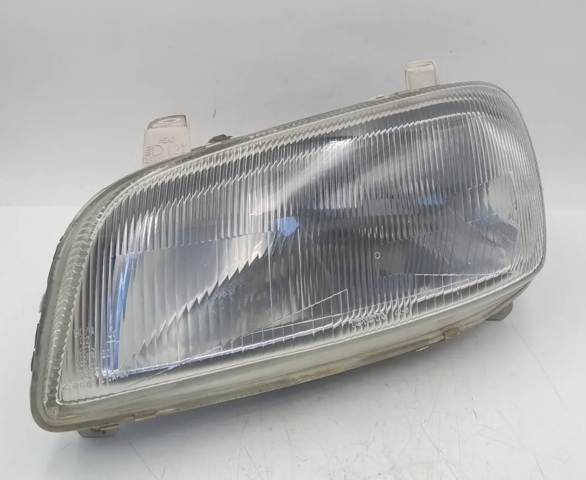 Luz esquerda 8115042021 TOYOTA