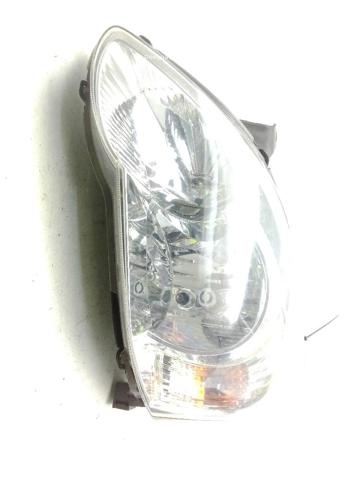 Luz esquerda 8117002380 TOYOTA