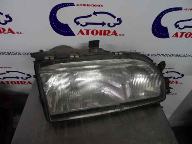 Luz esquerda 8117005100 TOYOTA